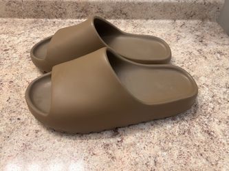 Yezzy Slides, Adidas Slides
