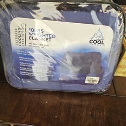 Cool Theory 10 lbs weighted blanket.