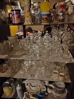 Glassware/princess house/china sets/crystal