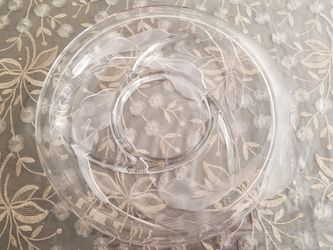 Glass serving plate