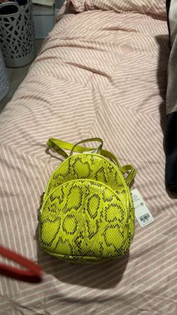 New. Green backpack With tag
