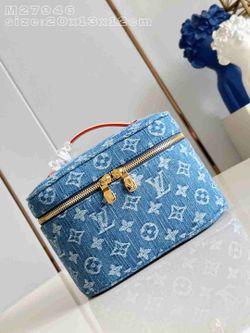 Women Bags & Slides