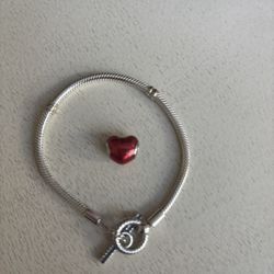 Authentic Pandora Bracelet With Heart Charm For Small Wrist 65$ Firm