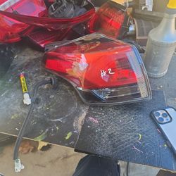 2016-2018 TOYOTA RAV4 Driver SIDE TAIL LIGHT OEM