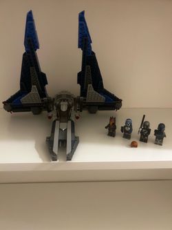 4 action figures with the Mandalorian - Lego set