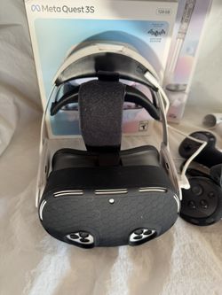 Meta Quest 3S Package ($400 Value)