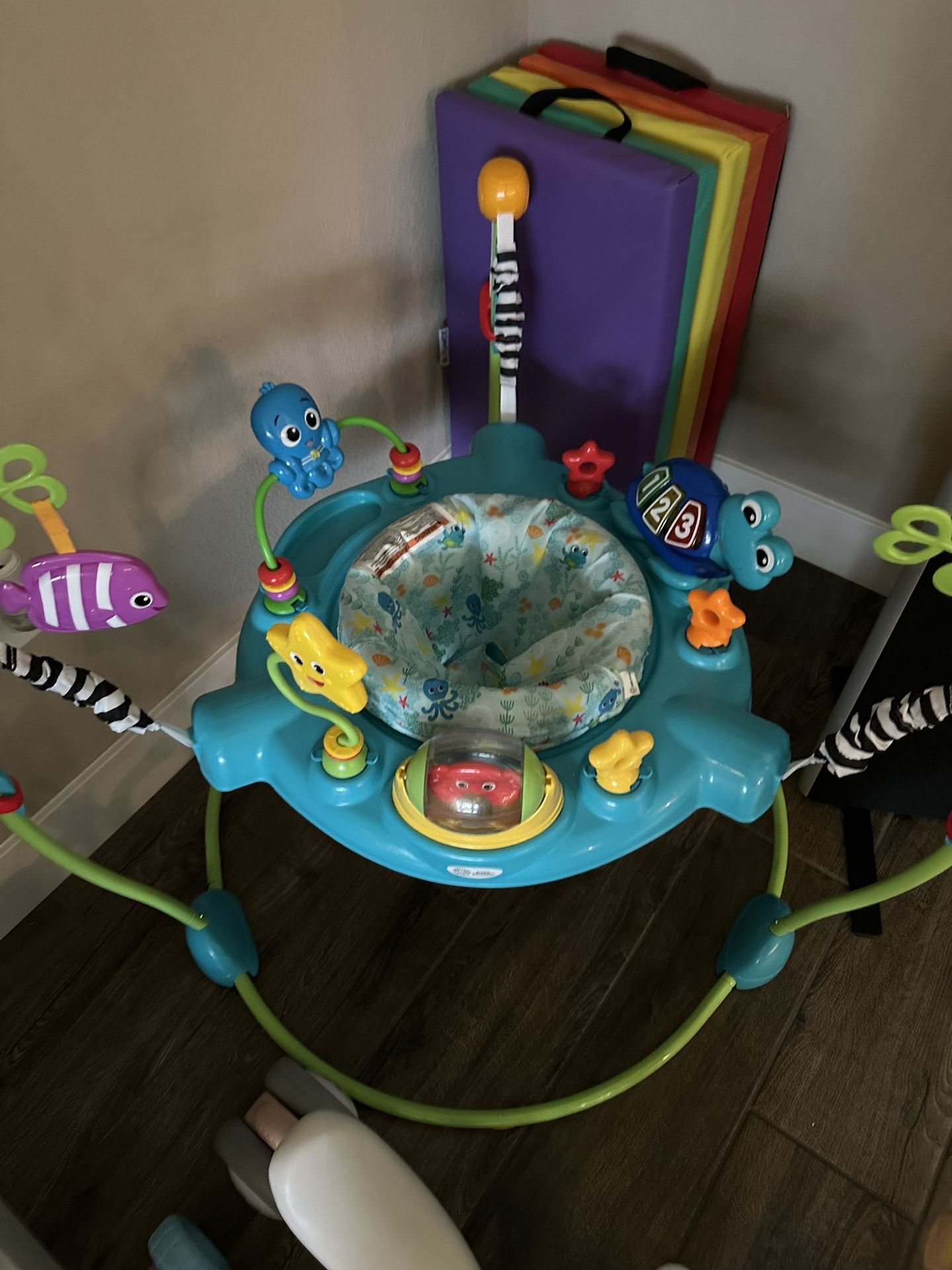 Baby/toddler Activity Jumper, Table, Walker, Play Mat.