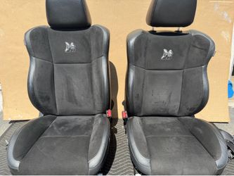 Dodge Charger 392 Scat Pack Front & rear seats (2021)