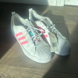 Women’s Adidas Streetcheck K Shoes