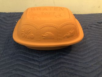 Roscan glazed clay baker