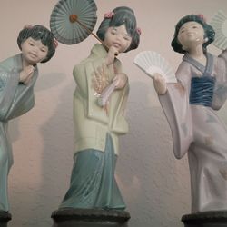 Chinese figurines