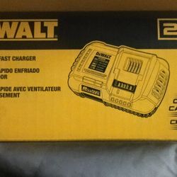 DEWALT Fan Cooled Fast Charger