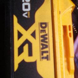 Dewalt XR 20V max 5ah Battery