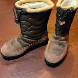 Kamik Brown Winter Women Boots, size 7