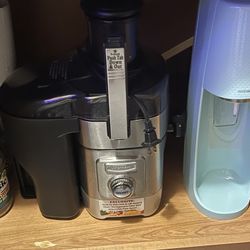 Juicers And Pro Blender W/Carbon Water