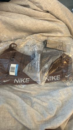 Women’s Sports Bra size M