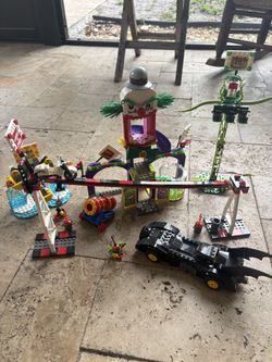 Lego jokers funhouse amusement park