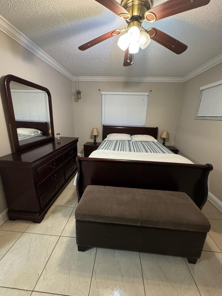 Bedroom Set with Dresser And Storage