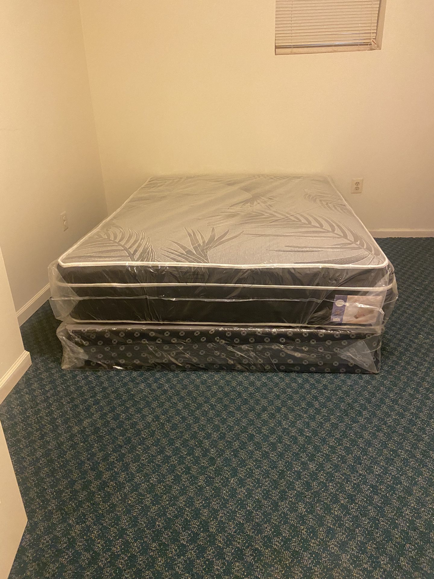 Mattress Come With Free Box Spring  - Free Delivery 🚚 Today To Reasonable Distance 