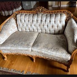 French Style Furniture Sofa And Loveseat