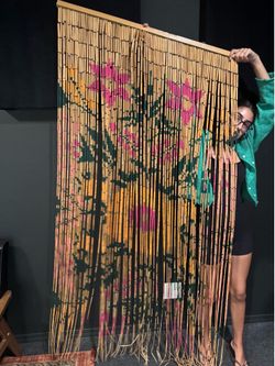 Hanging door thingy