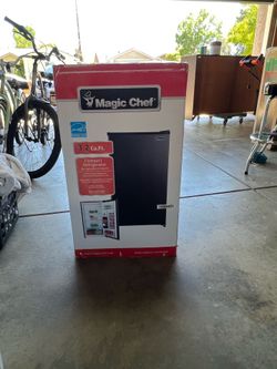 Magic Chef Mini Fridge