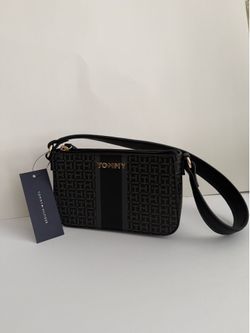 Tommy Hilfiger handbag