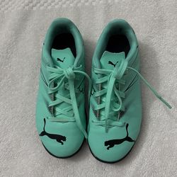 Pumas Attacanto Kids Soccer Pepper Mint Size 13