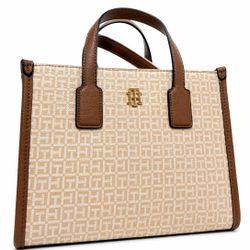 Tommy Hilfiger Crossbody Bag – New