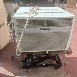 Frigidaire 24000 Btu