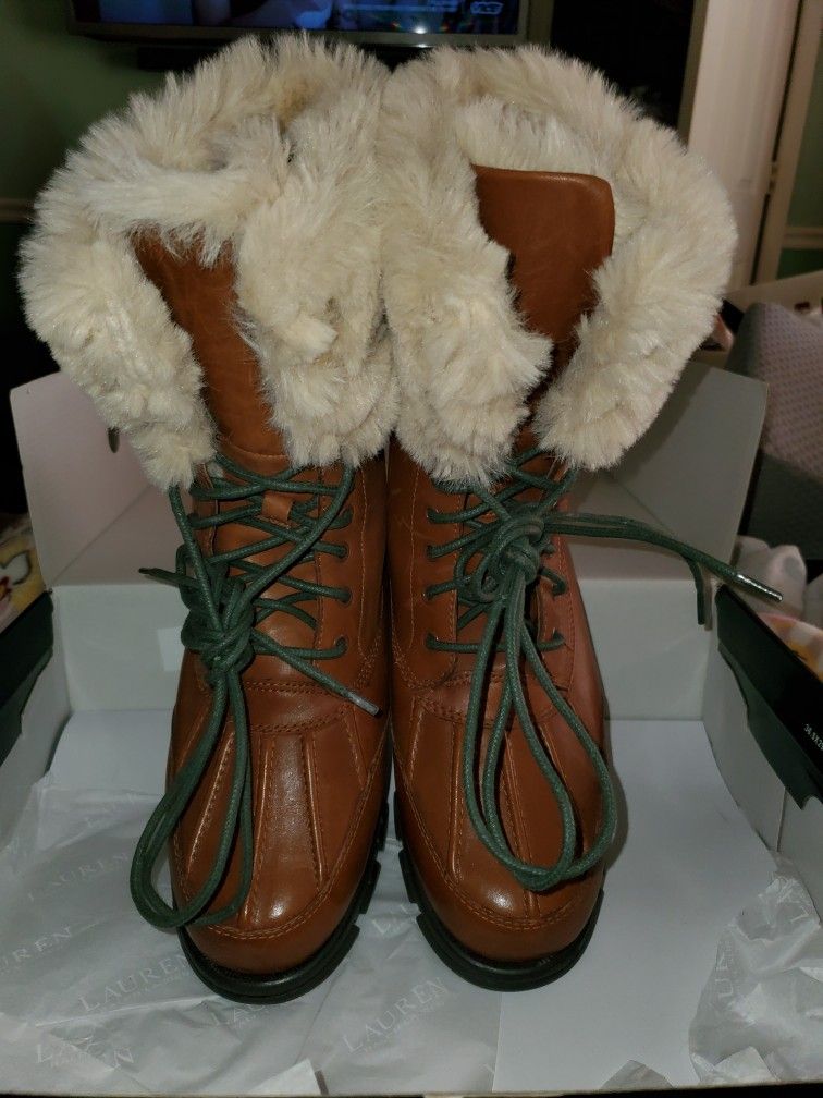 LAUREN  RALPH LAUREN  WOMANS  LEATHER SIZE 8.5 BOOT 'S.   110 Obo