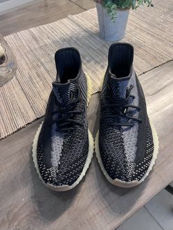 Yeezy’s 12.5 New Never Worn