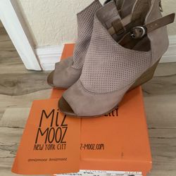 Miz Mooz Leather Wedge Sandals - Knox Pearl EU 37