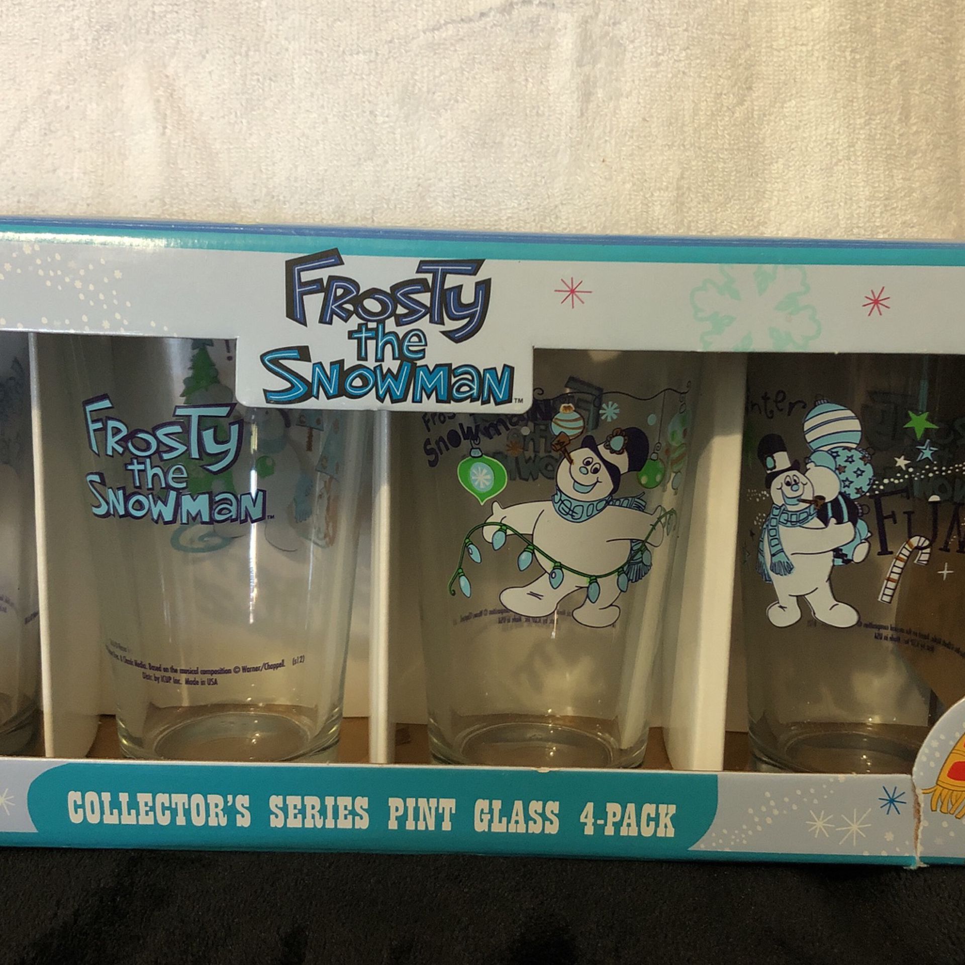 Frosty The Snowman ☃️ 4 Pack Glasses