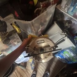 Ryobi Saw Tool 