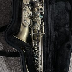 Saxophone 