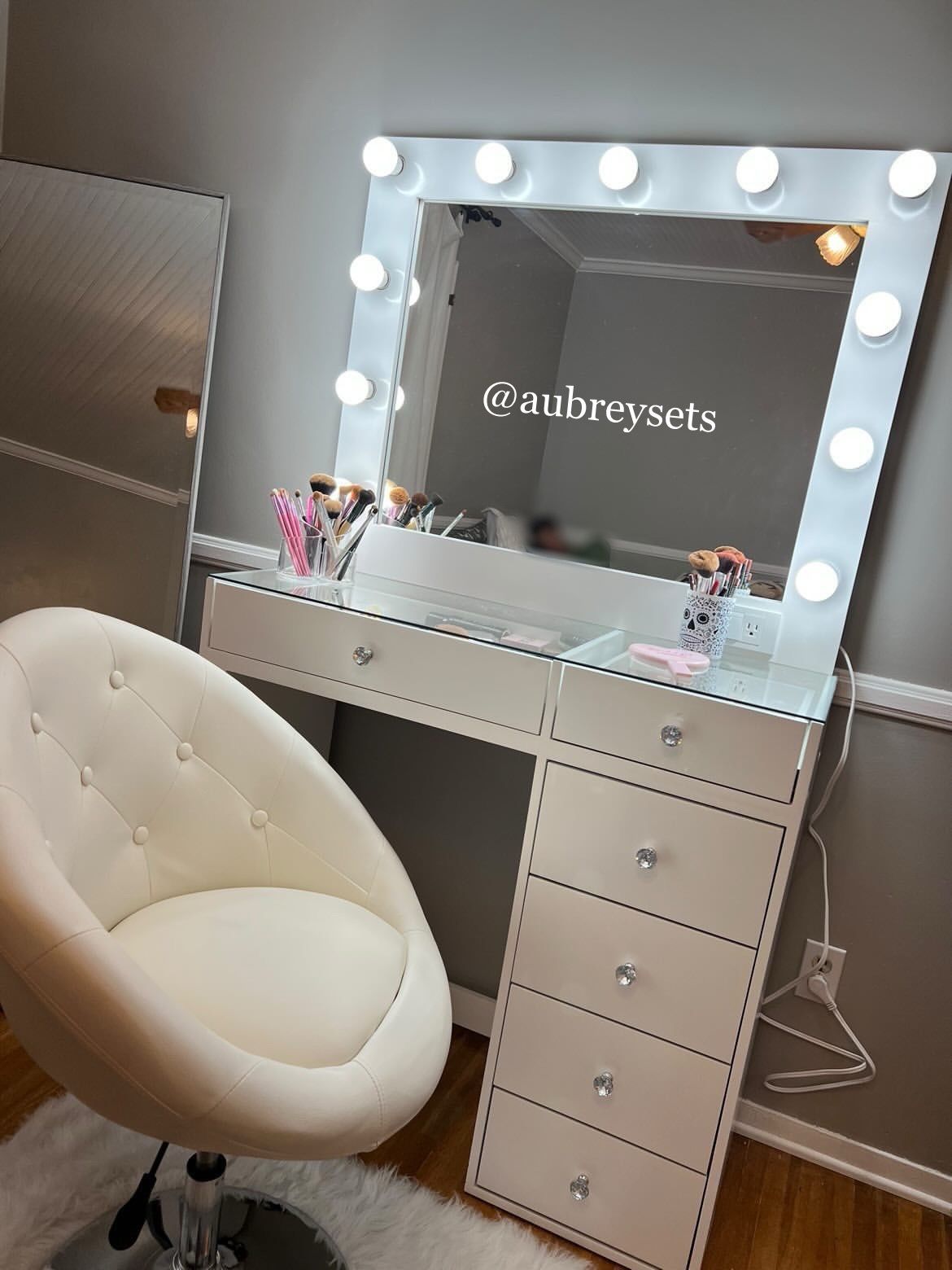 White 40in Vanity With Mirror 