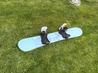 Forum 151 Snowboard with Flux Bindings