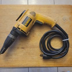 DEWALT DRYWALL SCREWDRIVER