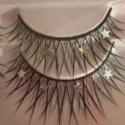Camilo Girl Eye Lash 2 Pairs Eyelashes With stars ⭐️ 