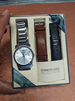 Kenneth Cole Reaction Men's Box Set Watch Model KC5128 $60