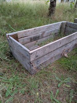 Raised garden beds