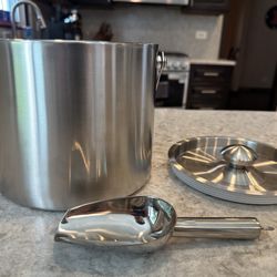 Stainless Steel Ice Bucket with Lid & Scoop – 3 Liter, Double Wall Insulated