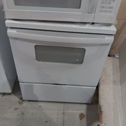 Microwave And Stove 