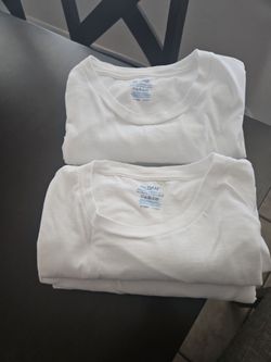 6- 2xl white tee-shirts in chandler