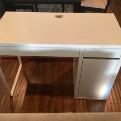 White Desk