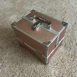 makeup/nail storage
