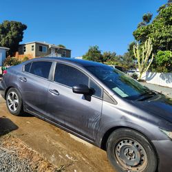 Honda civic 2014 130k  milles
