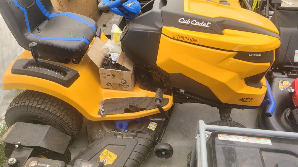 Lawnmower Cud Cadet Tractor  Electrico Baterias Y Cargador 