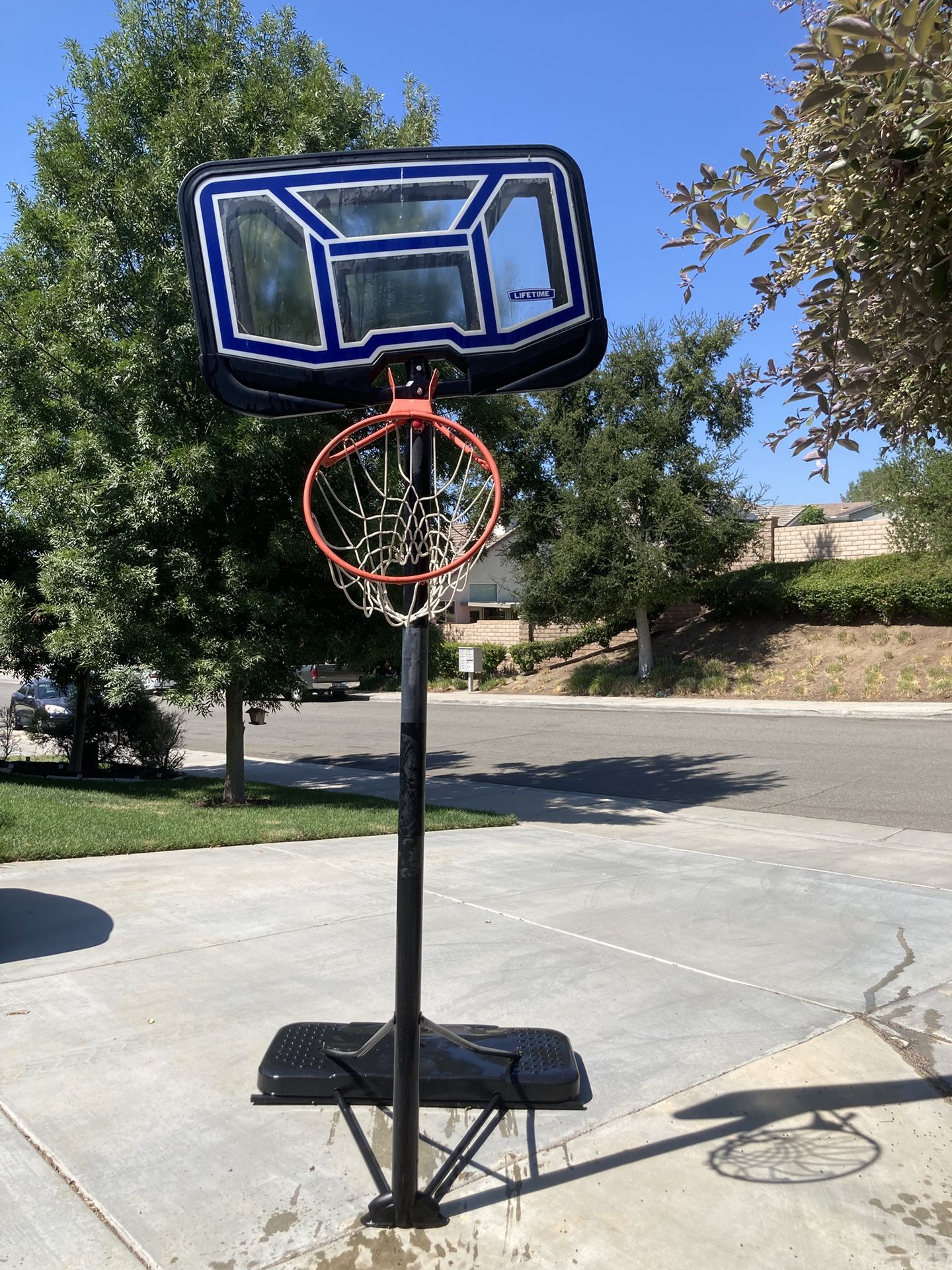 Basketball hoop with stand